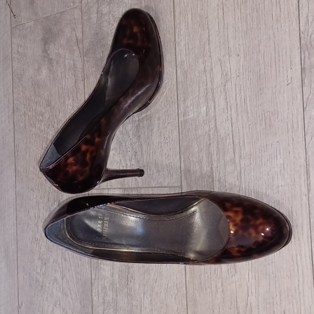 Stuart Weitzman Patent Tortoise Roundtoe Stilleto Pumps Sz 9